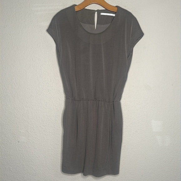 NWOT BLACK by Moussy Pintuck Boat Neck Cap Sleeve Mini Dress Khaki Sz 1 (US S) - Picture 4 of 14